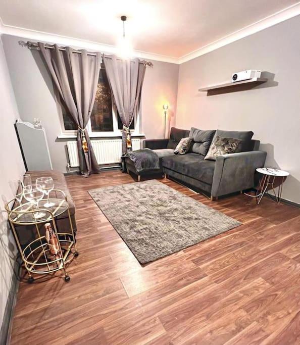 Lovely, Two Bedroom Apartment Central Location Londres Exterior foto